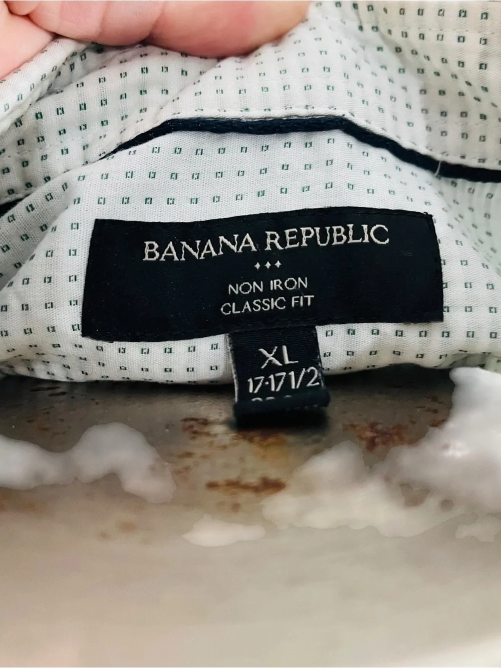 Banana Republic White Green Textured Squares Dress Shirt Sz XL 17 17.5 No Iron